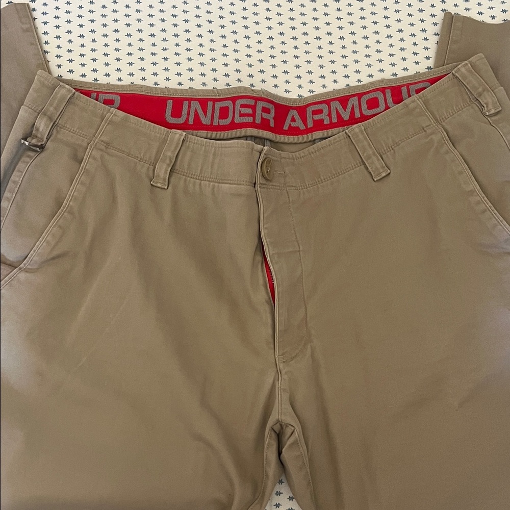 Under Armour Men's Khaki Chinos